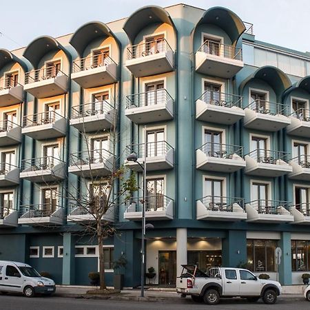 Premier Agrinio Heart Hotel Екстериор снимка
