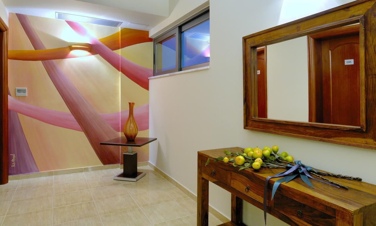 Premier Agrinio Heart Hotel Екстериор снимка