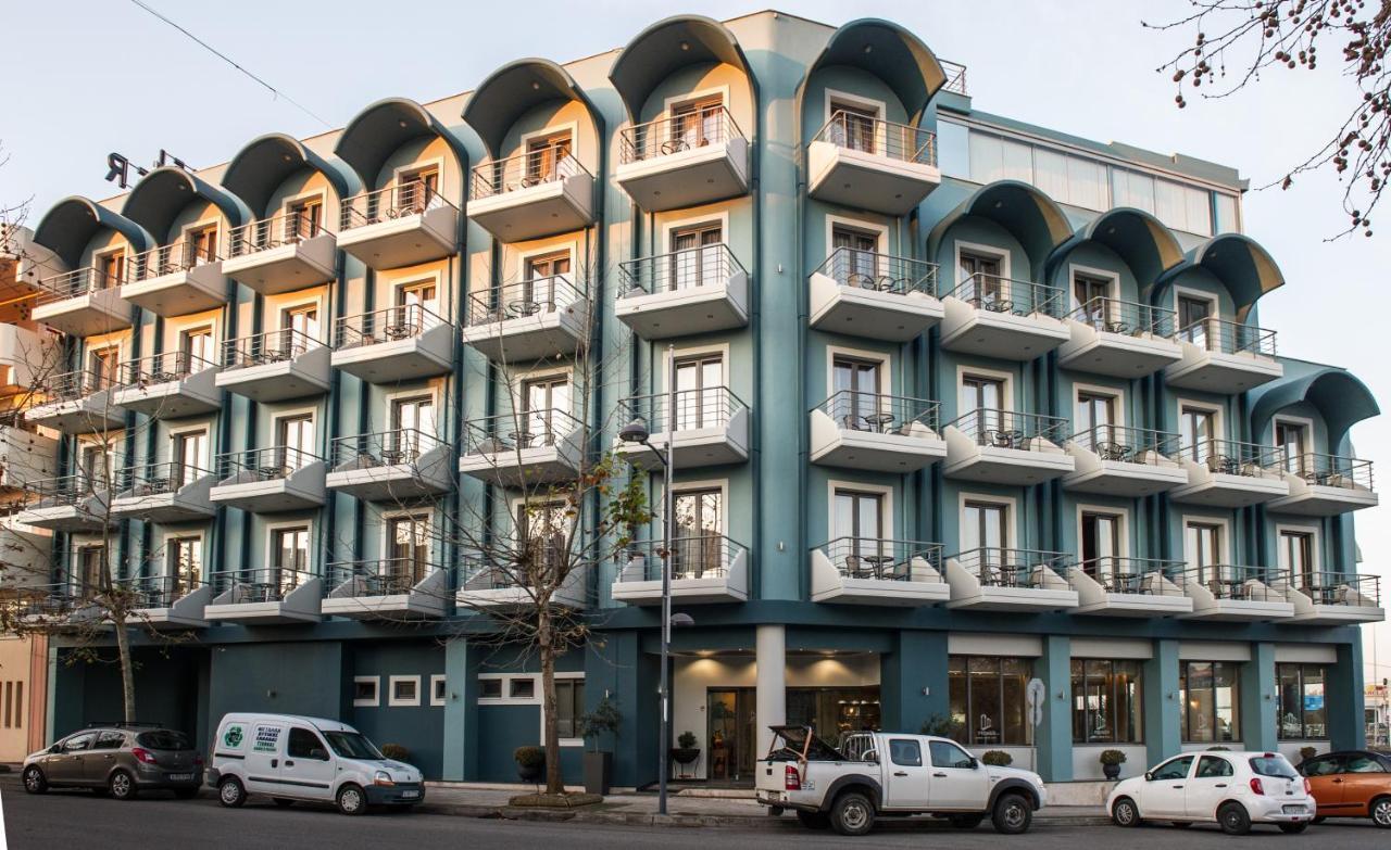 Premier Agrinio Heart Hotel Екстериор снимка